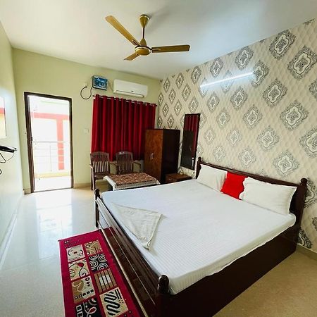Hotel Lovely Star Inn ! פורי מראה חיצוני תמונה